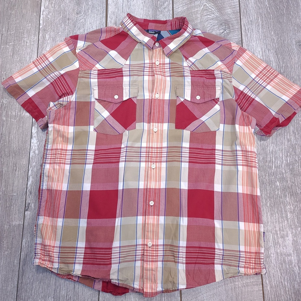 Patagonia Button Up Shirt Mens XL Red Plaid Organic Cotton Short Sleeve Western
